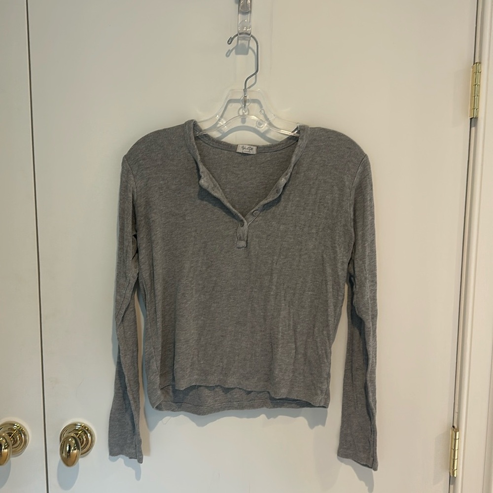 Brandy Melville Grey Longsleeve shirt